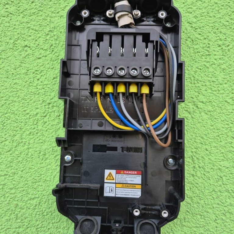 Wallbox vom Elektriker Wallbox Ladestation für Elektroauto Installation in Wien